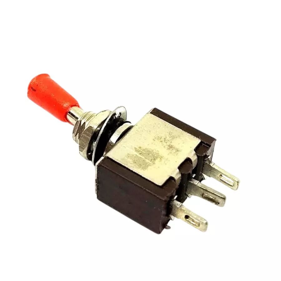 Invento 2-Way Toggle Switch SPDT Contact 3 Terminals 250 V Voltage, ISC 1518-3 (Pack of 15 Pcs)