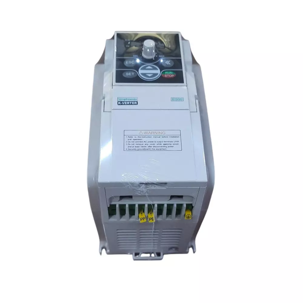 Simphoenix AC Drive E500 Series 3 Phase 380 V with 0.75 kW/1 HP Power and 2.5 A Output Current Rating, E500-4T0007(B)