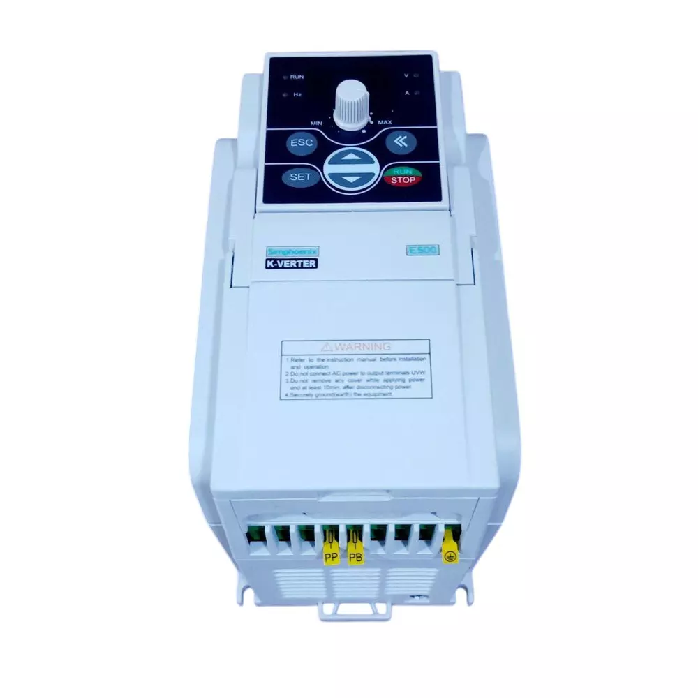 Simphoenix AC Drive E500 Series 3 Phase 380 V with 2.2 kW/3 HP Power and 5.5 A Output Current Rating, E500-4T0022(B)