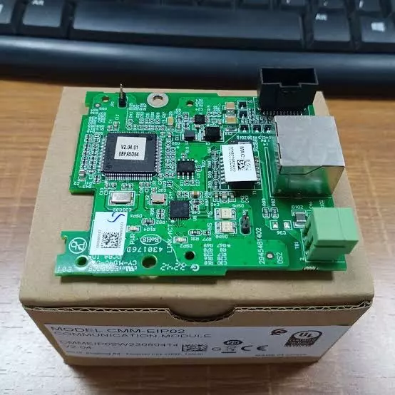 delta-ethernetip-card-green-color-rectangular-shape-for-m300-series-cmm-eip02