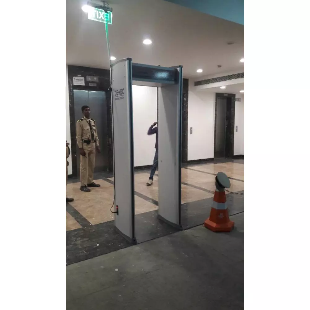 detec-door-frame-metal-detector-1990-x-700-x-500-mm-16-zone-multi-zone-model
