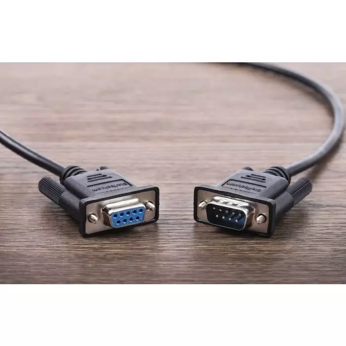 StarTech.com Male 9 Pin D-sub to Female 9 Pin D-sub Serial Cable 1 m PVC, MXT1001MBK