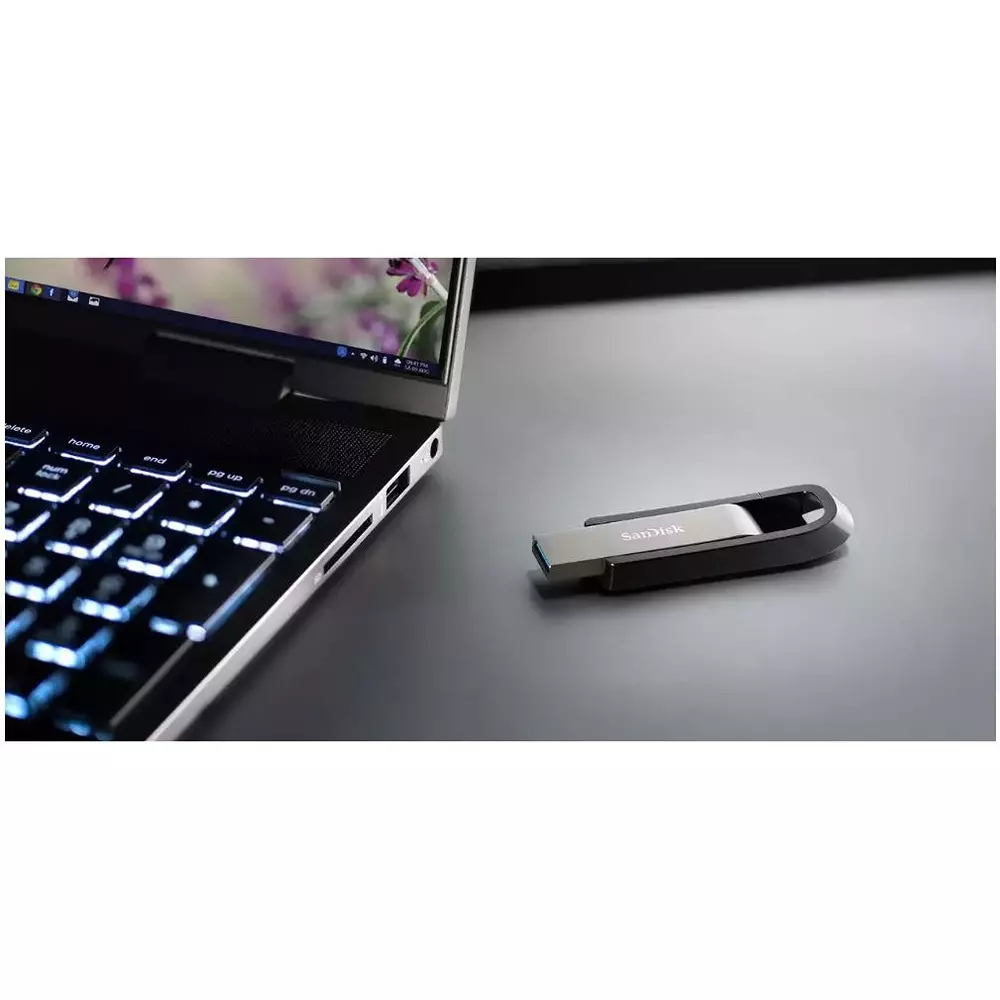 SanDisk Extreme Go Flash Drive USB 3.2 Gen 1 128 GB Grey & Black, SDCZ810-128G-G46
