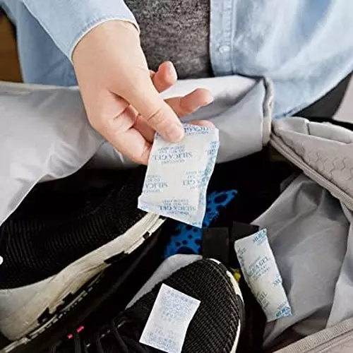 ELYSIAN 2 g Each x 125 Silica Gel Pouch for Absorbing Moisture in Wardrobe, Electronics & More (Pack of 250 g)