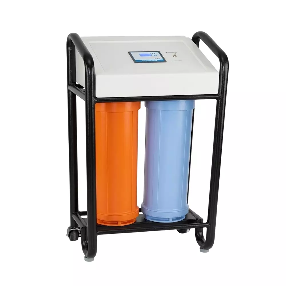 Vesca GE- 04 Demineraliser with 100 LPH Maximum Output, < 10 micro siemens / cm Conductivity and 7.5 to 9 pH, TM- 100