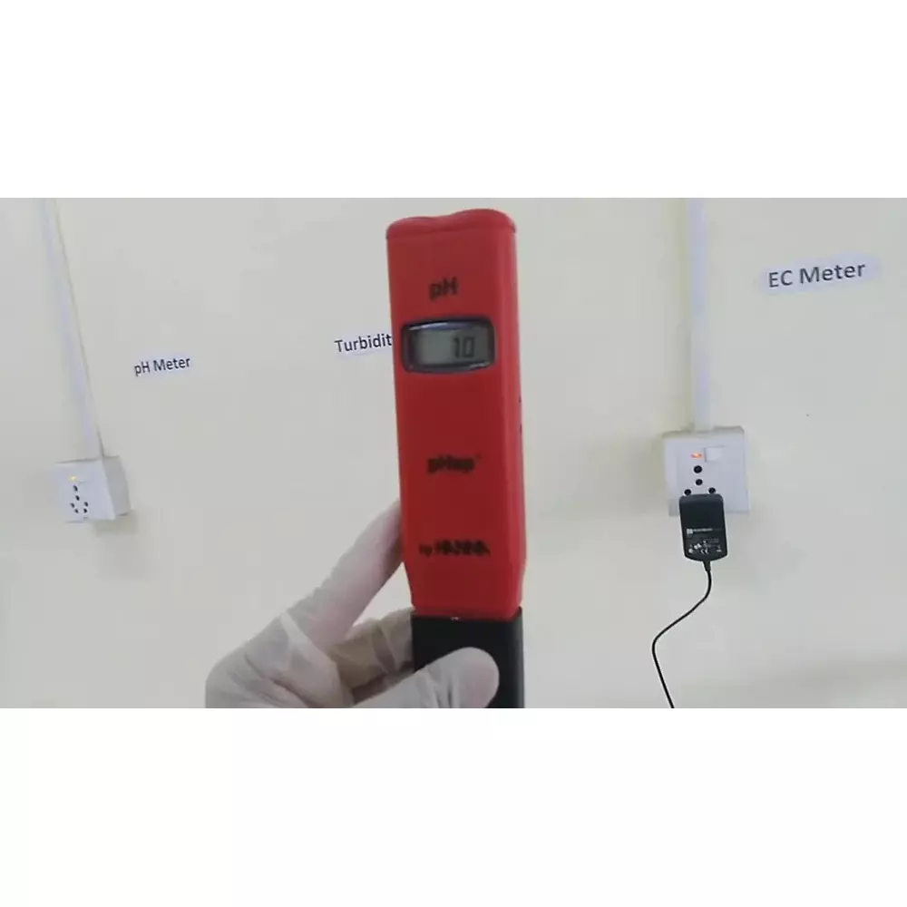 kerro-pocket-ph-meter-digital-display-0-14-ph-range-ph-030
