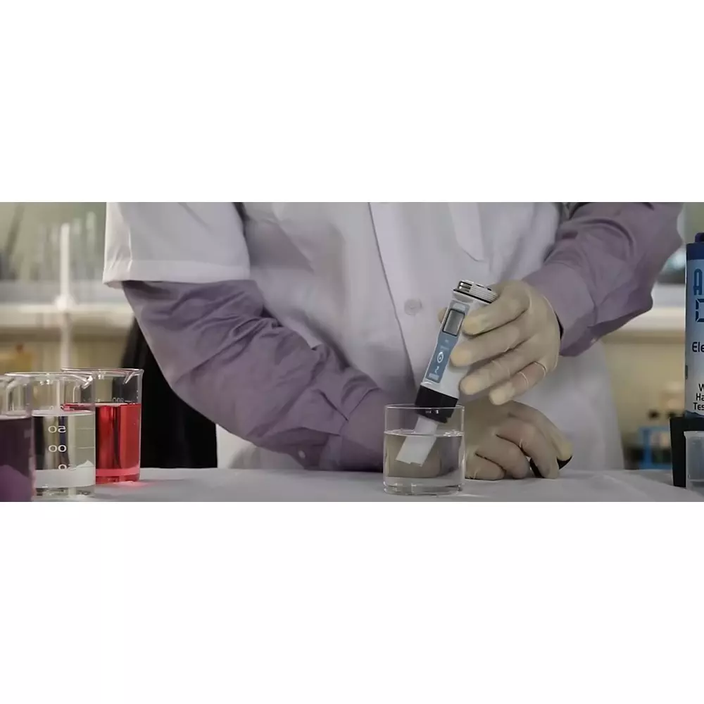 AQUASOL DIGITAL Conductivity Meter 0 to 1999 µS Measuring Range 1 µS/cm Resolution, AM-COND-02