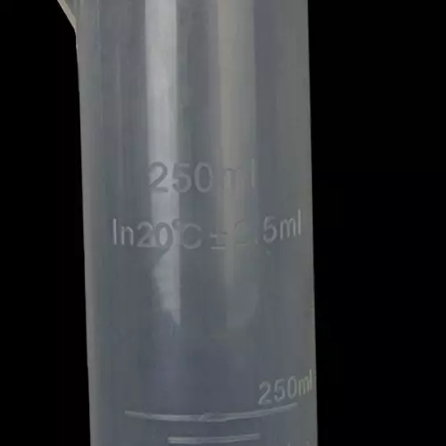 wkm-250-ml-polypropylene-measuring-cylinder-with-hex-base-kt20mc