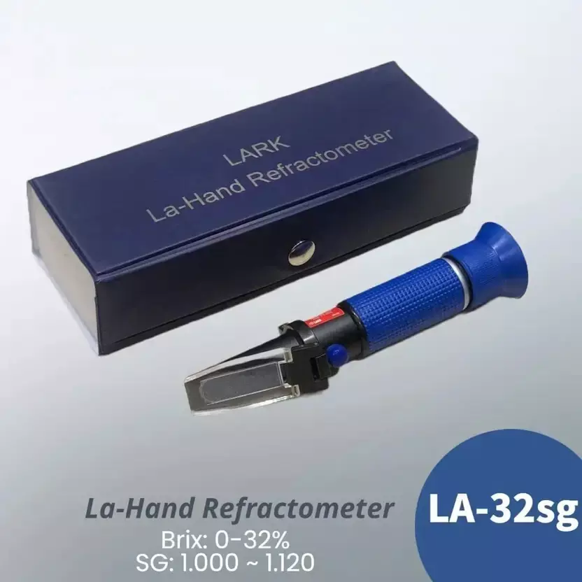 LARK Refractometer Hand Held Type 0-32% Brix Range for Measuring Sugar Content in Food Industry