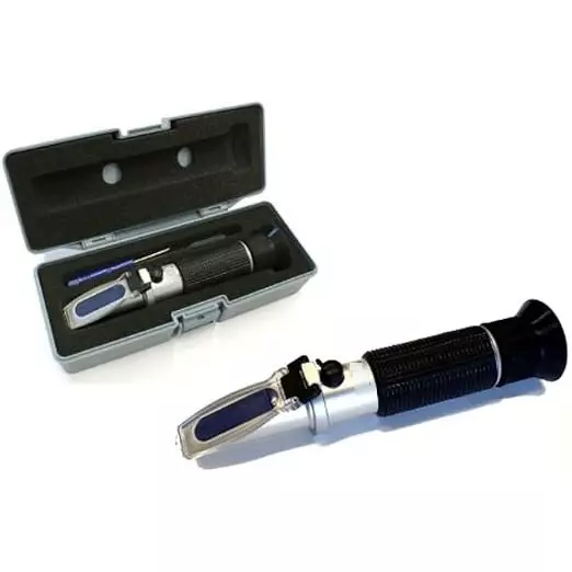 Bysafe Brix Hand Held Refractometers With ATC, 0-18% Range and 0.002 Division for Laboratories, RS-R70P-QEOW
