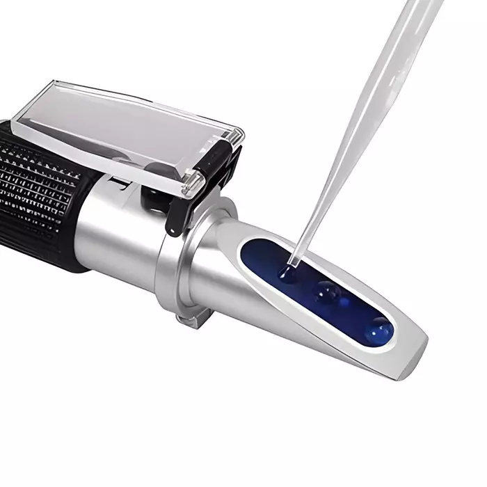 Bysafe Brix Hand Held Refractometers With ATC, 0-18% Range and 0.002 Division for Laboratories, RS-R70P-QEOW