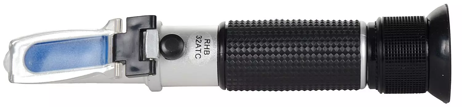 ERMA Refractometer Range : 45-82 Brix