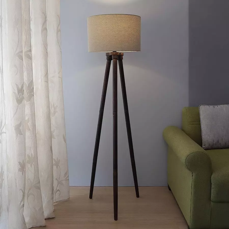 Sanded Edge Wood Natural Modern Design Solid Wood Tripod Floor Lamp