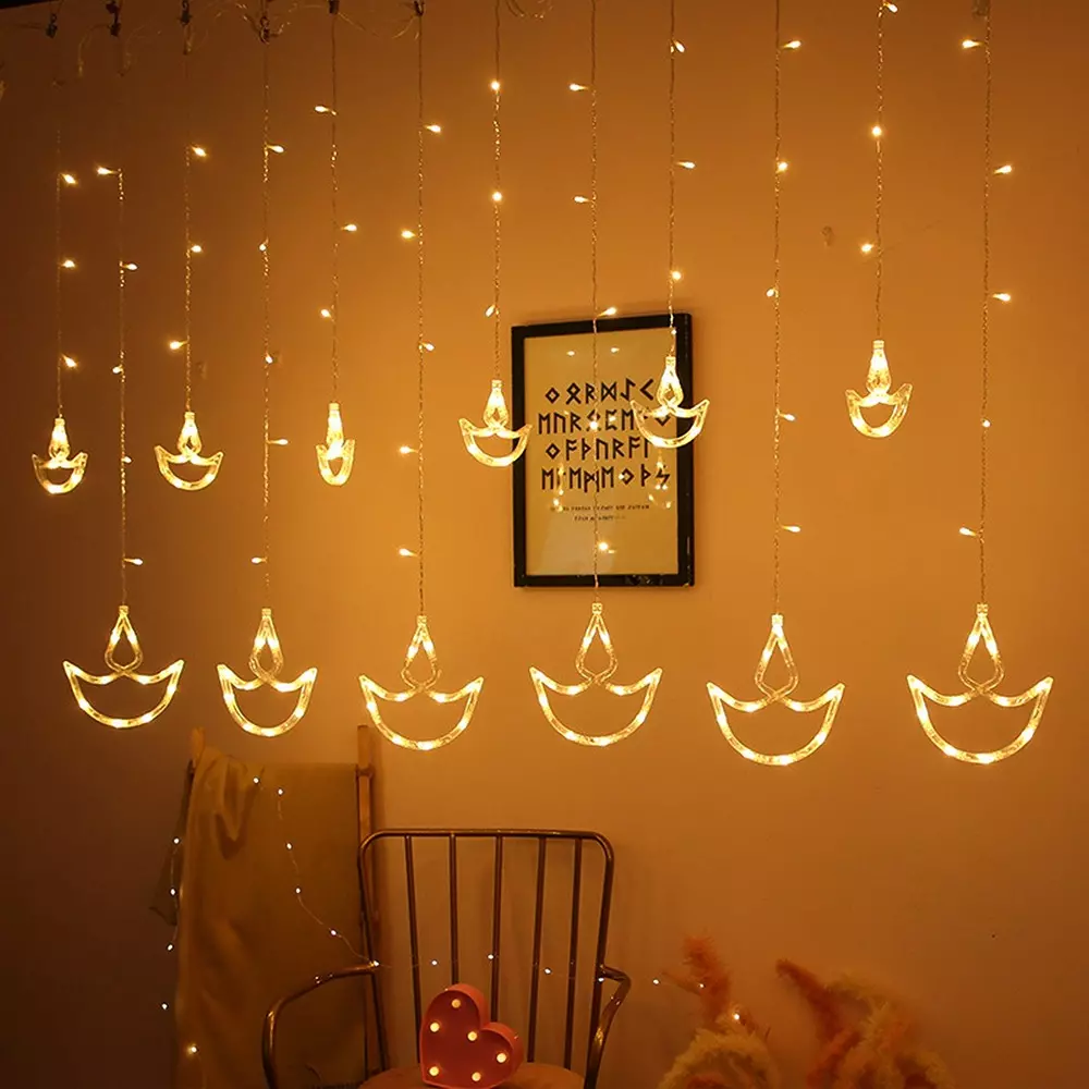 amiciVision Diya Curtain String Light with 138 LEDs Cool White