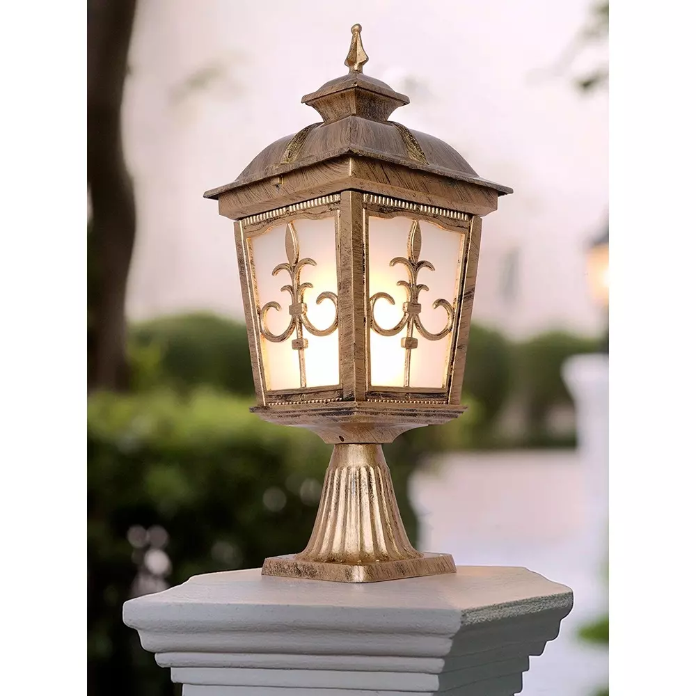 Fos Lighting Gate Light Antique Gold Outdoor Gate Lamp with Frosted Diffuser