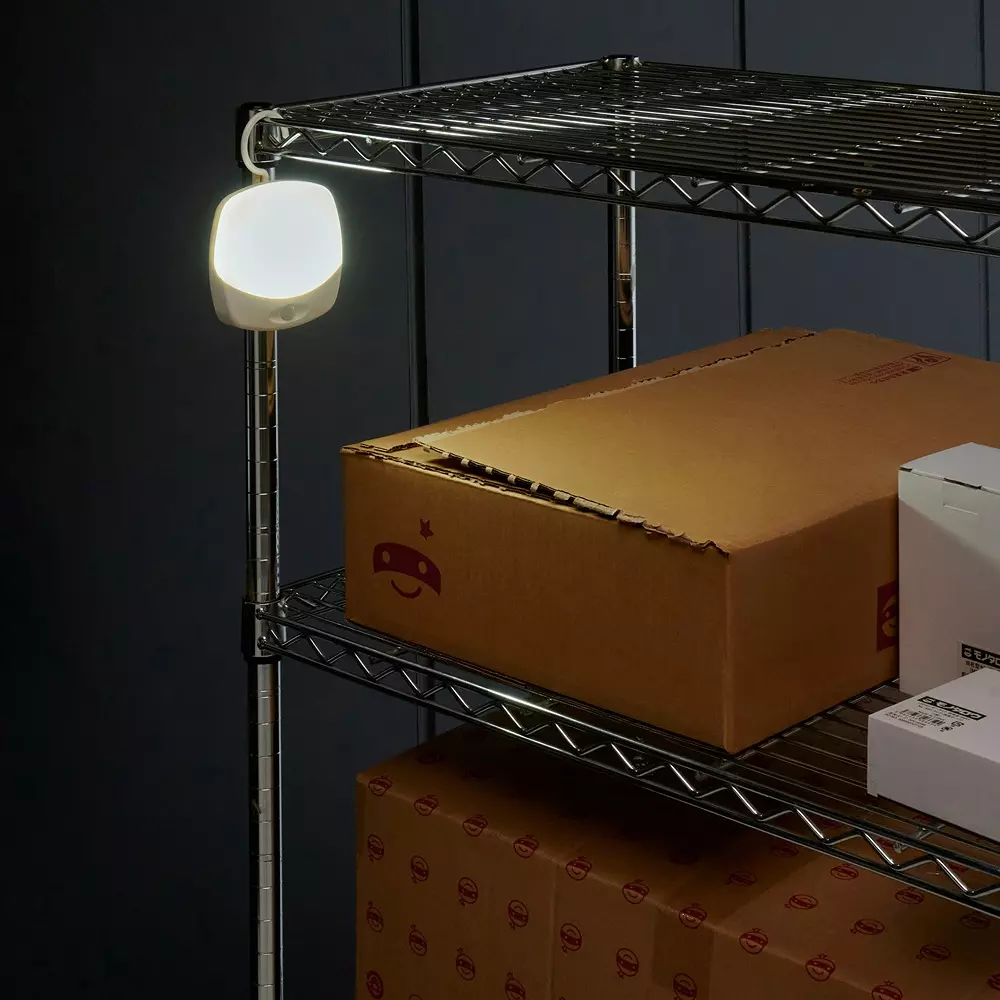 monotaro-led-sensor-light-square-type-4way-about-110-x-395-x-110-mm-ml-ks3