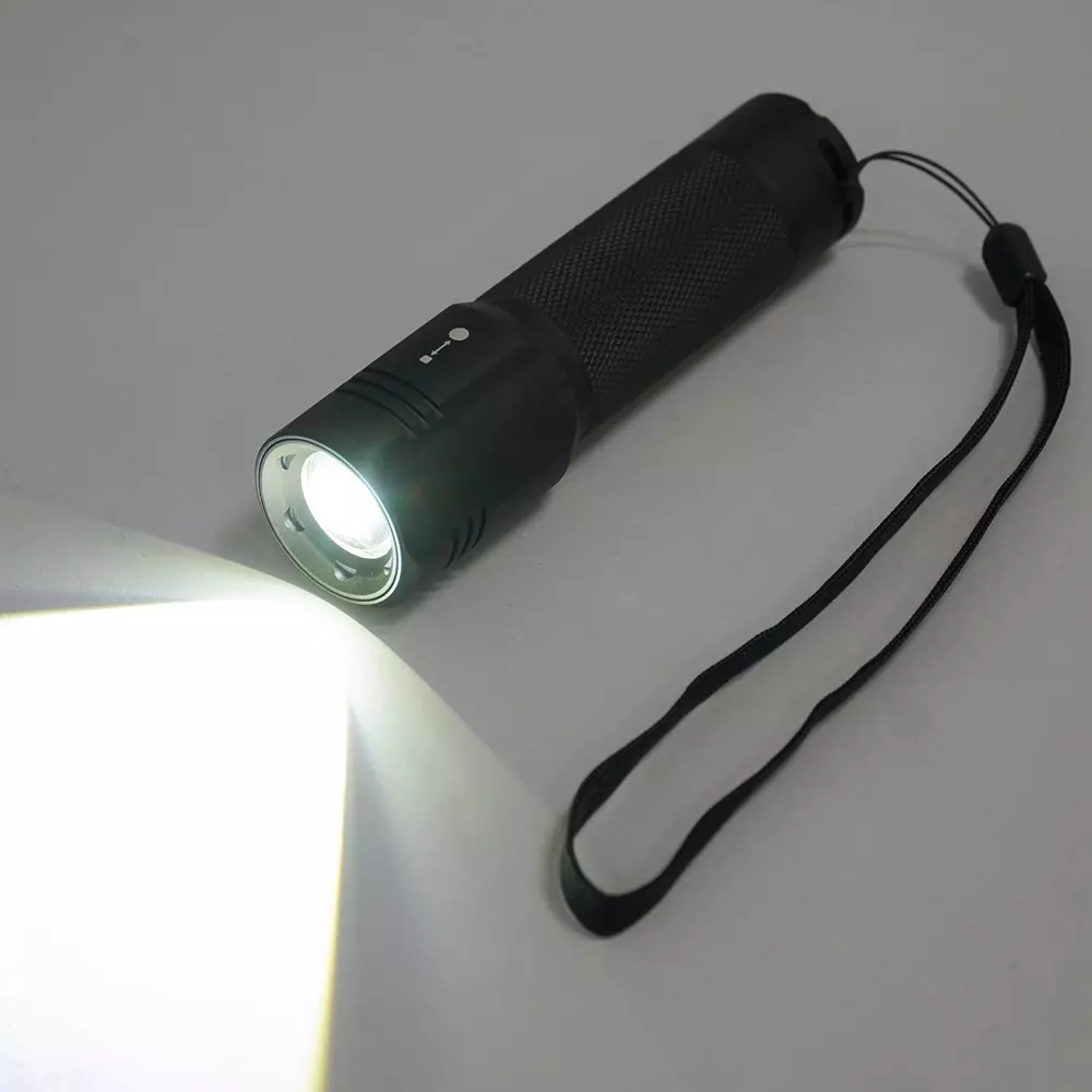 monotaro-led-hand-light-brightness-600lm-aluminum-alloy-131-mm-overall-length-me56f