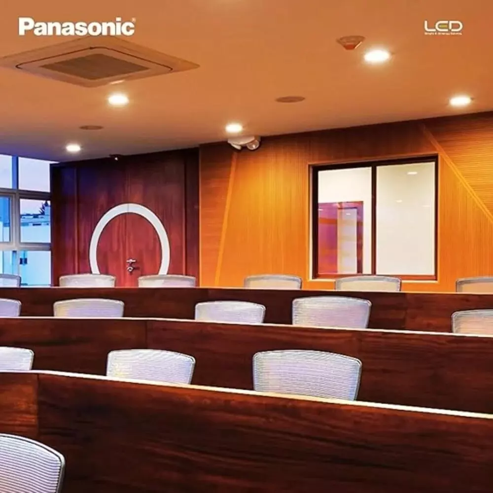 Panasonic LED Deep Junction Light 15 W Warm White, PDLM16153