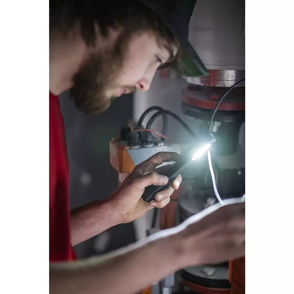 led-lenser-work-light-black-color-220-lm-maximum-luminous-flux-and-ip54-protection-rating-w2r-work