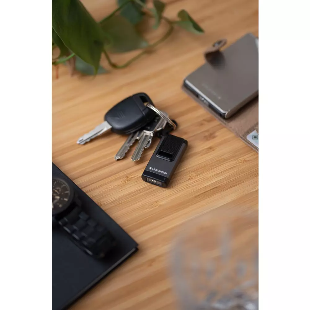 led-lenser-key-chain-flash-light-grey-black-color-120-lm-maximum-luminous-flux-and-30-m-beam-distance-k4r