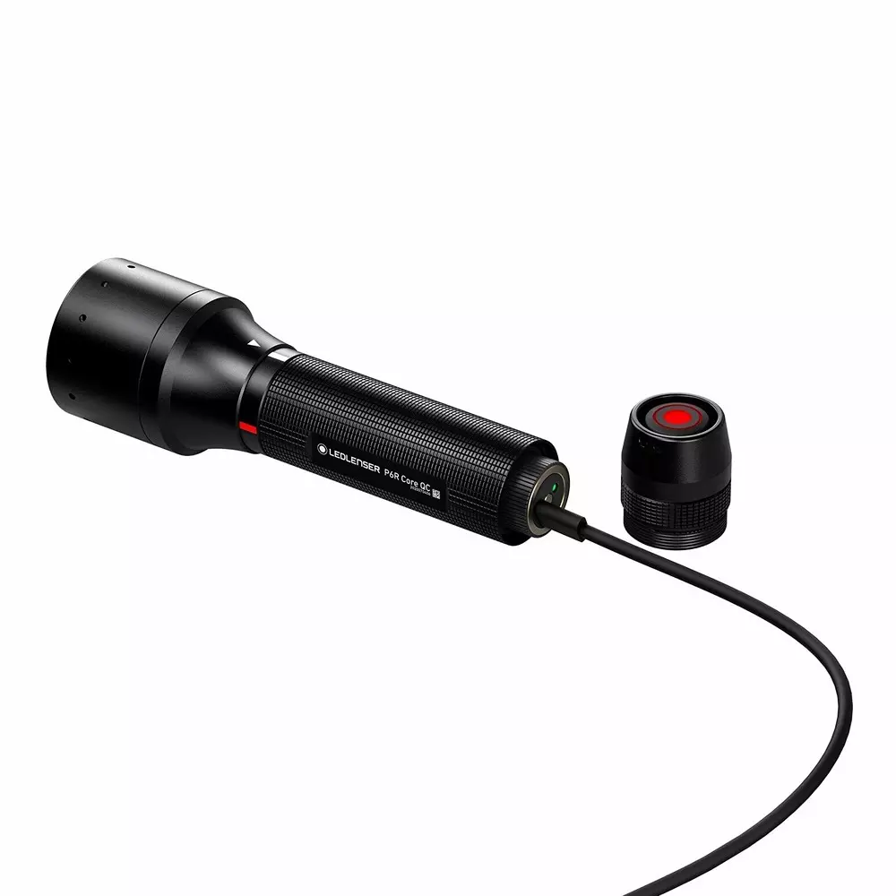 led-lenser-flash-light-black-color-270-lm-maximum-luminous-flux-and-335-m-beam-distance-p6r-core-qc