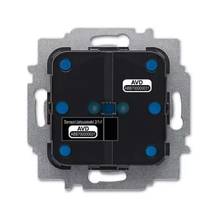 ABB Lighting Controller Switch Actuator, Surface Mount, 230 V, 2CKA006200A0080