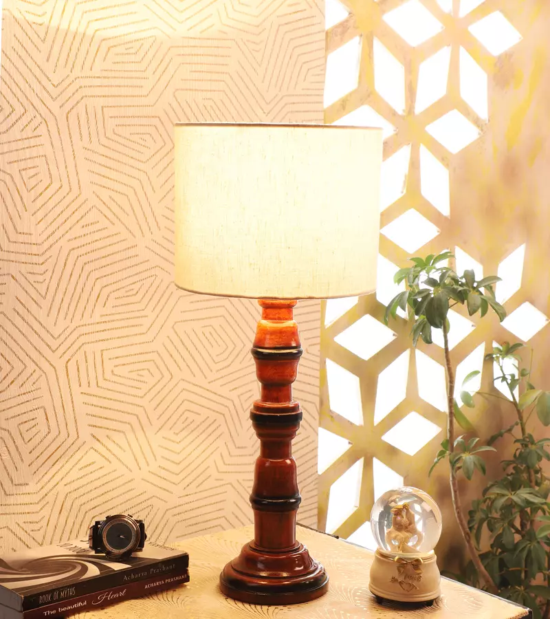 Tucasa NTU-188 B-22 Table Lamp with Wood Base (Beige)