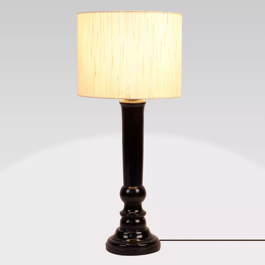 Tucasa NTU-192 B-22 Table Lamp with Wood Base (Beige)