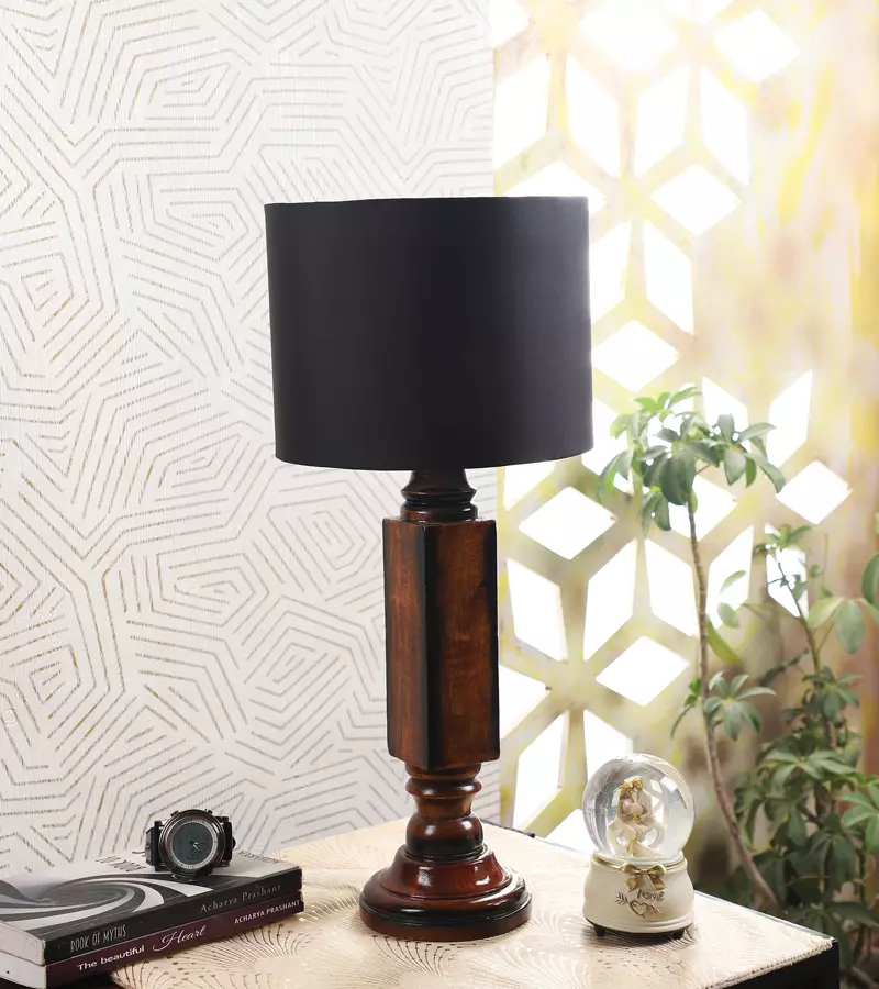 Tucasa NTU-187 B-22 Table Lamp with Wood Base (Black)