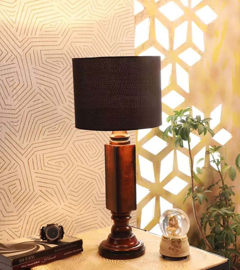 Tucasa NTU-187 B-22 Table Lamp with Wood Base (Black)