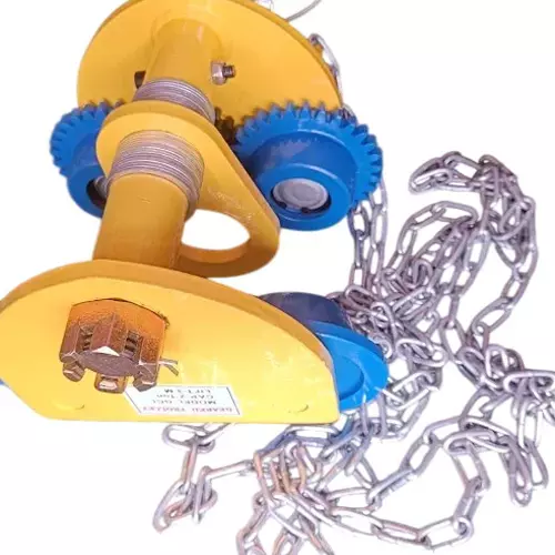 Crown Power Geared Travelling Trolley 2000 Kg (2 Ton) Load Capacity 3 m Chain Length Steel