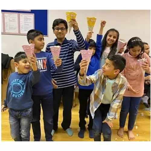 generic-popcorn-cone-cups-145x20-cm-yellow-pop00127-pack-of-50-pcs