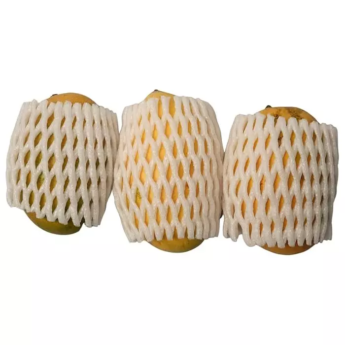 generic-fruit-foam-net-made-of-hdpe-white-color-35-m-length-and-size-50-mm-for-wrapping-and-protecting-apples-pears-more