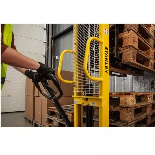 stanley-500-kg-manual-stacker-with-square-cushioned-handle-and-160-cm-lifting-height-sxwti-cstack05
