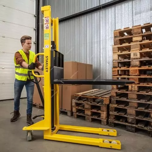 stanley-500-kg-manual-stacker-with-square-cushioned-handle-and-160-cm-lifting-height-sxwti-cstack05