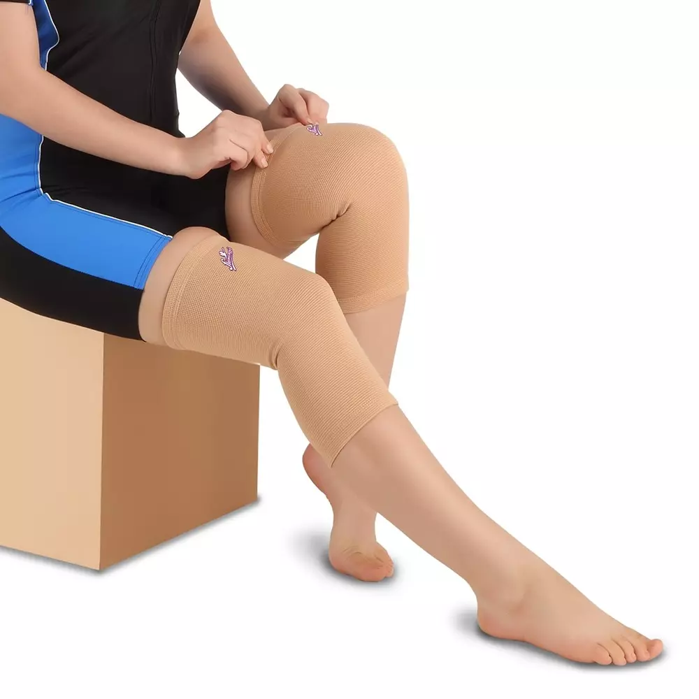 flamingo-small-size-knee-cap-mild-support-beige-color-for-gym-running-sports-and-daily-activities-oc-2013