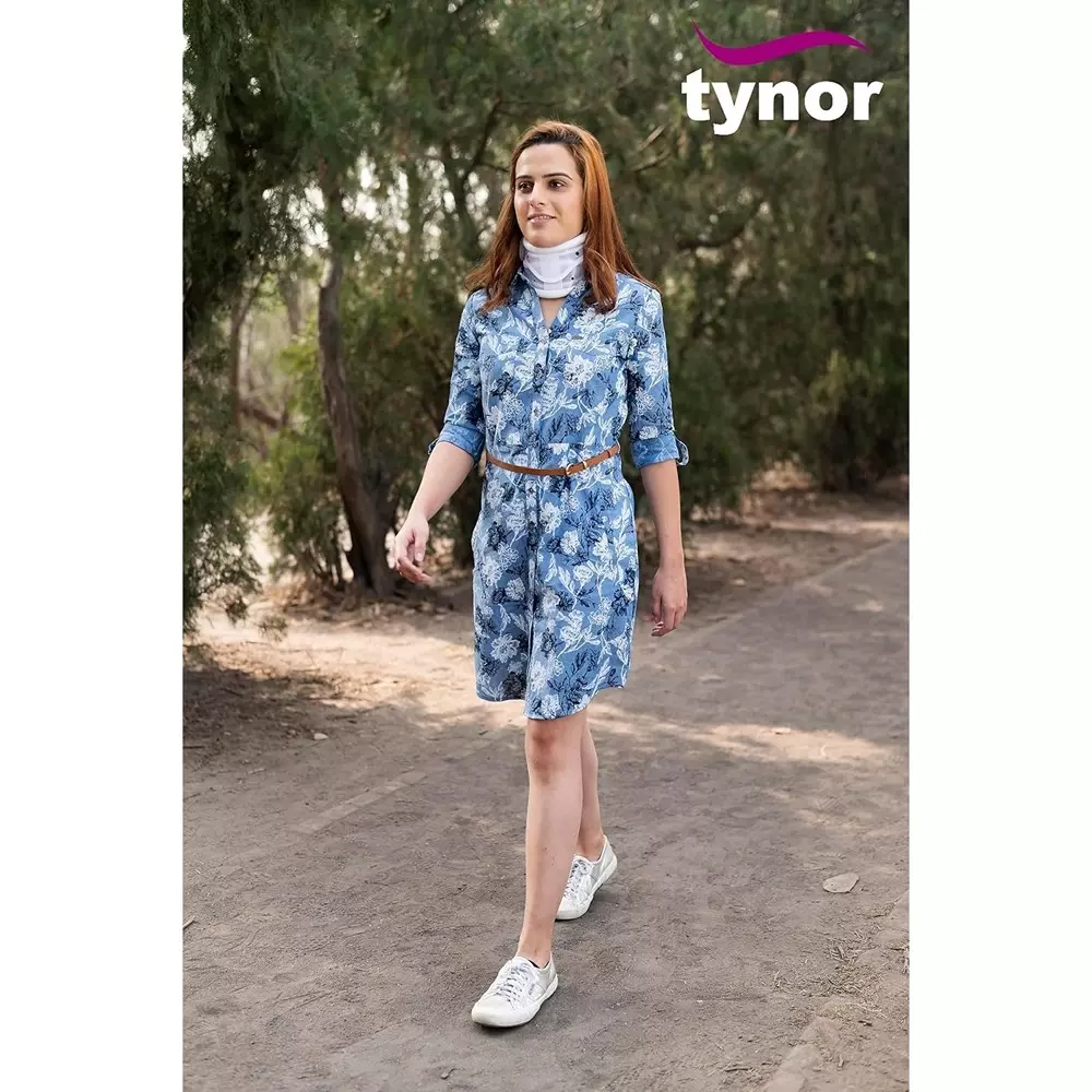 Tynor Cervical Collar White Medium Size, TA05986