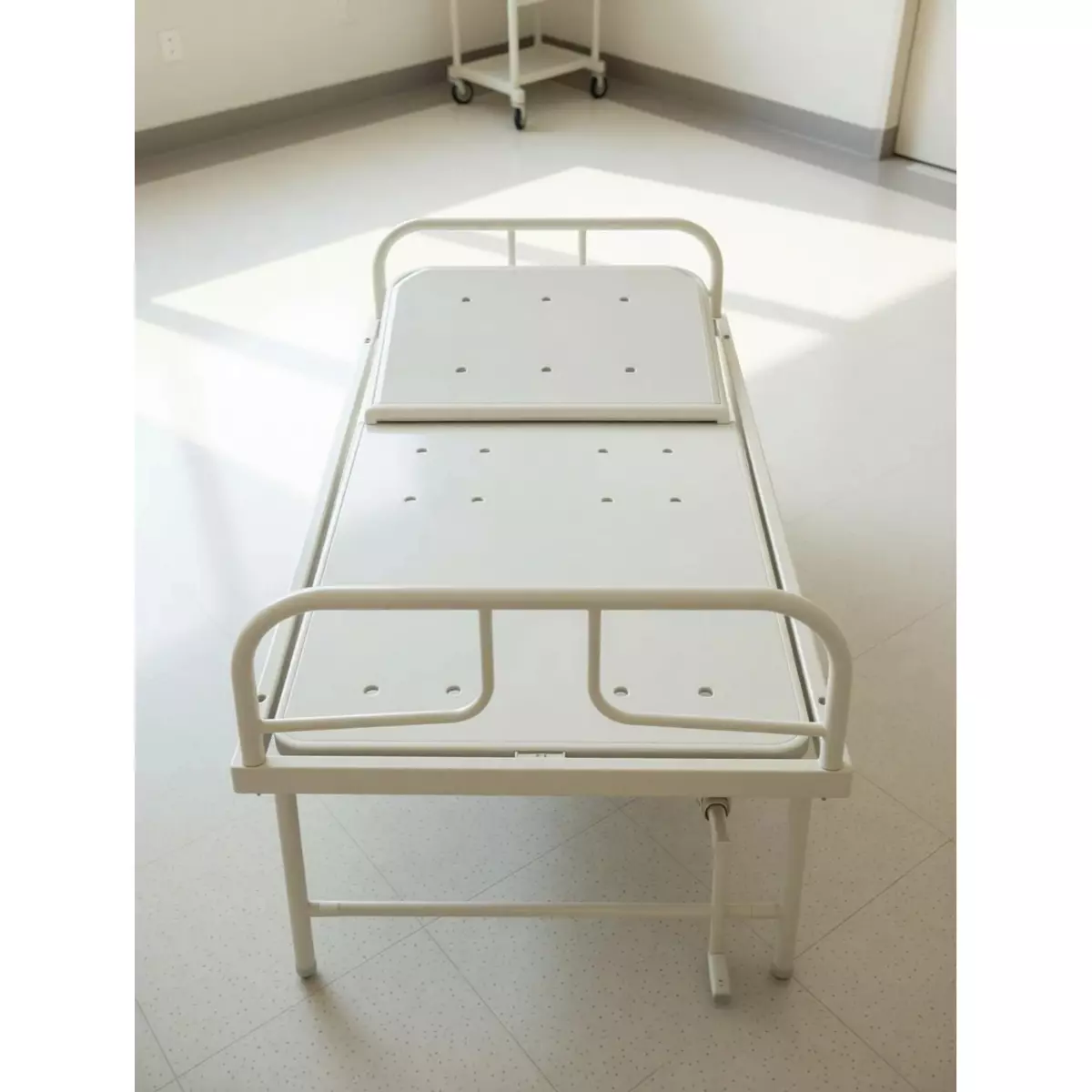 mf-hospicare-semi-fowler-bed-iron-body-white-color-and-200-kg-load-capacity-for-hospitals-and-clinics