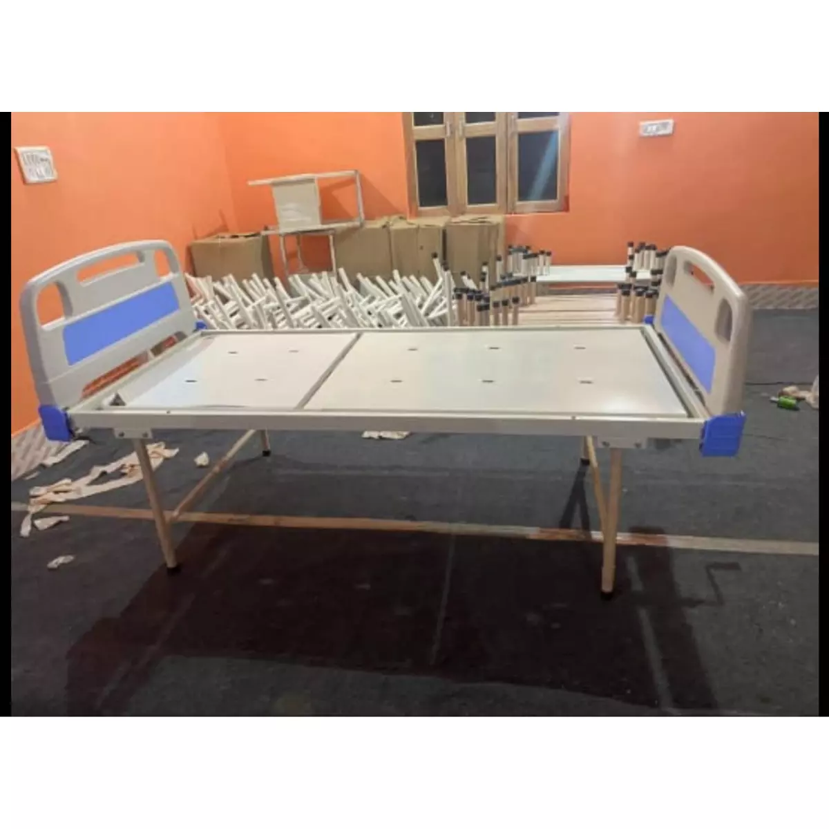 florix-semi-fowler-bed-iron-body-white-blue-color-and-140-kg-load-capacity-for-hospitals-and-clinics