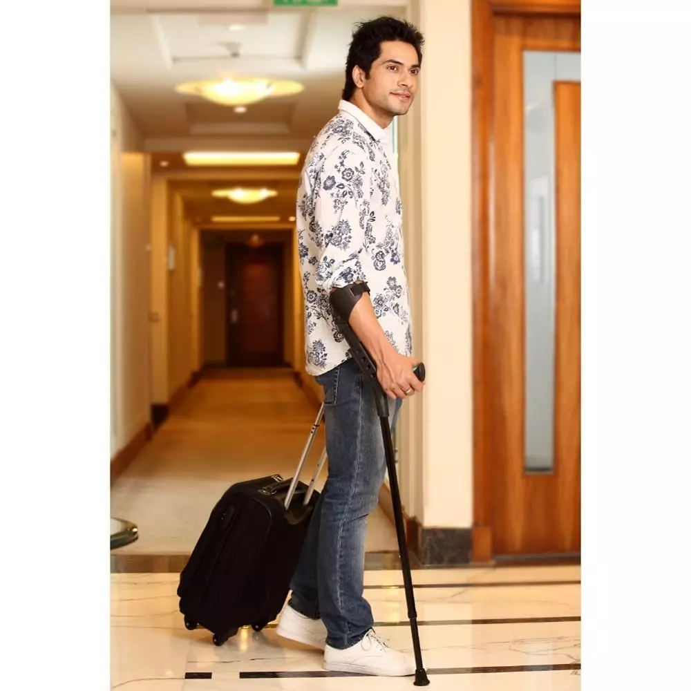 Tynor Elbow Crutch Adjustable Black Standard Size, 345832