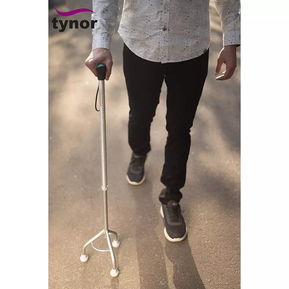 Tynor Walking Stick Tripod Black Standard Size, TA06095