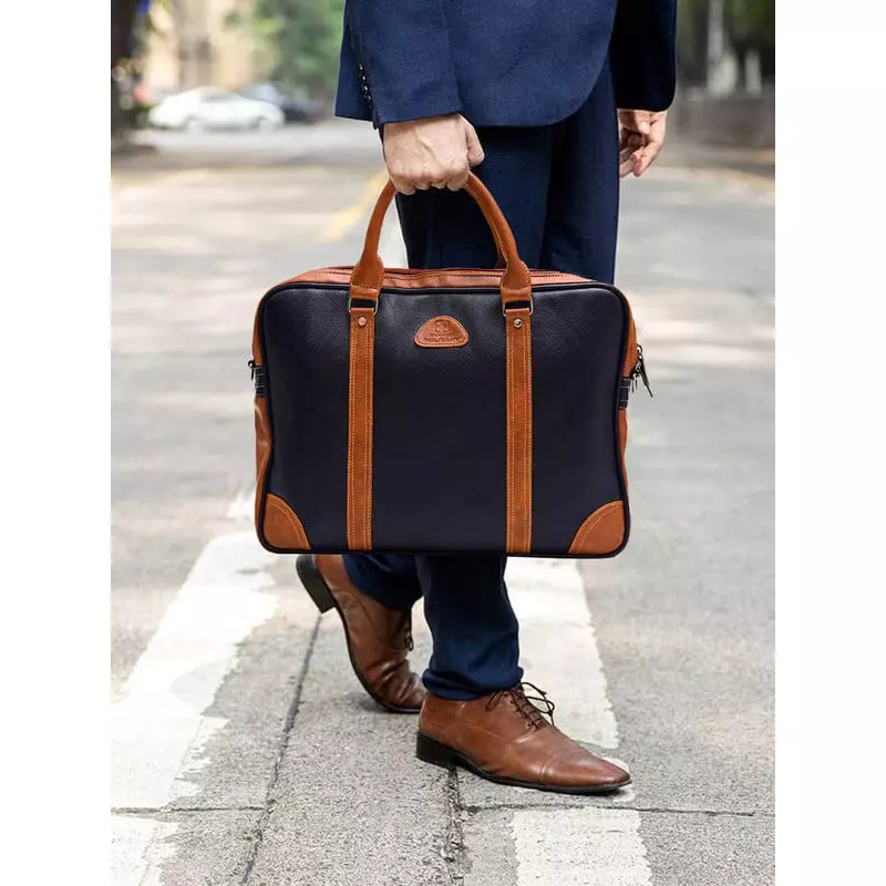 SWISS MILITARY Laptop Messenger Bag Polyurethane Navy Blue, PLB6