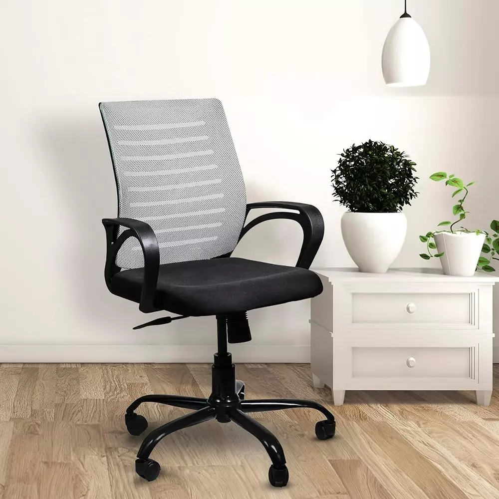 zidle-rise-low-back-office-chair-grey-black-mesh-with-spacious-seat-revolving-tilting-mechanism-heavy-duty-metal-base