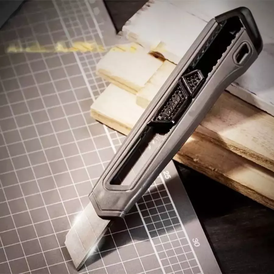 Deli Paper Cutter Grey & Black 18 mm Blade Size with Auto-Lock Push Button, DL018C