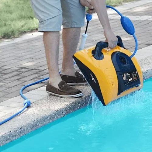 Maytronics Dolphin Wave 20 PVC Robotic Pool Cleaner 24 m Swivel Cable Cable Length Pool Size Up to 20 m Yellow, Black