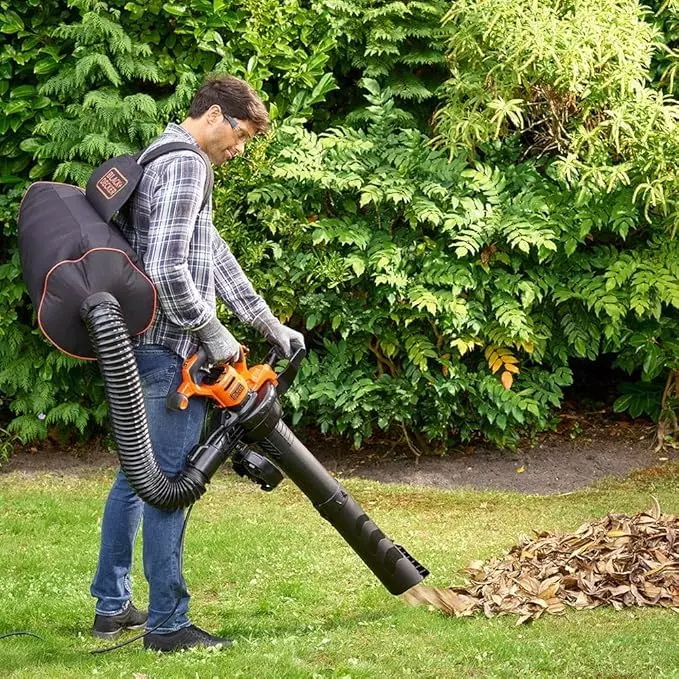 Black+Decker 3-in-1 Compact Blower Vacuum with Backpack 3000 W 72 L Capacity, BEBLV300-GB