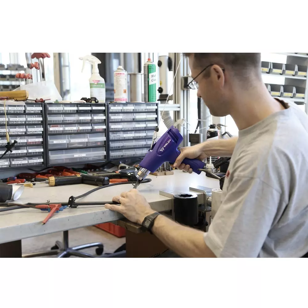 weldy-heat-gun-1600-w-power-230-v-355-mm-14-inch-nozzle-connection-67-dba-noise-emission-level-hg-210-b