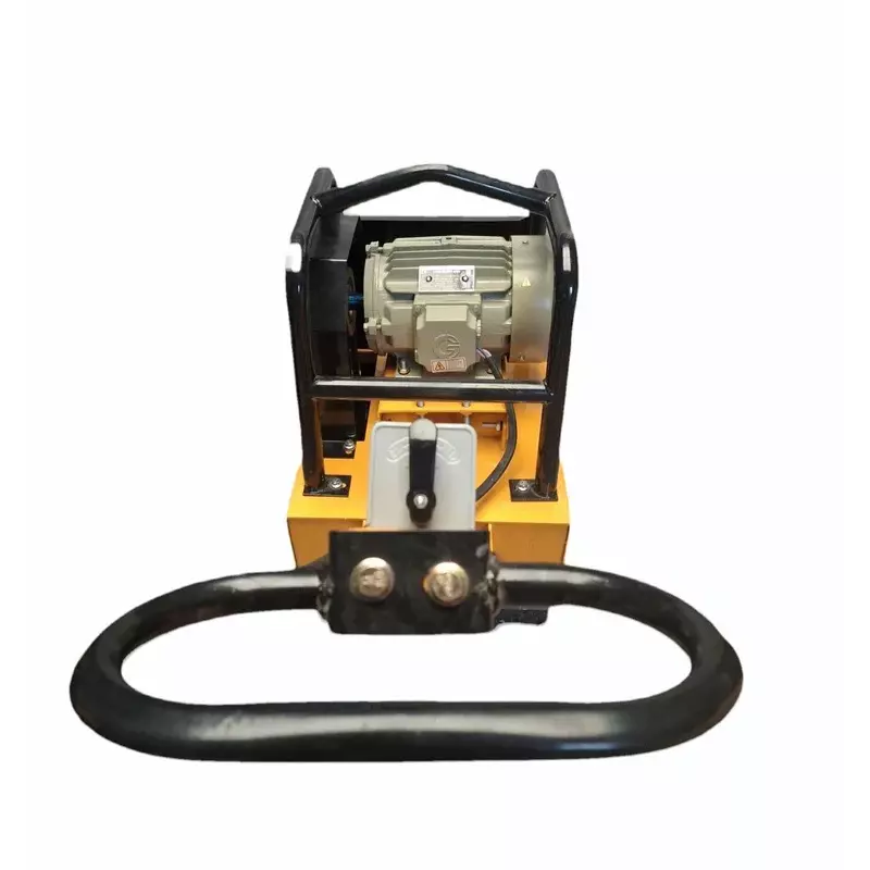 saco-pro-6-ton-plate-compactor-machine-3-hp-motor-power-metal-body-in-yellow-and-red-color