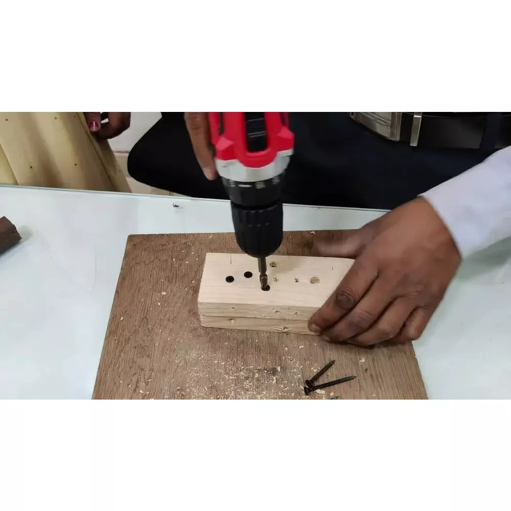 king-144-v-cordless-drill-driver-28-nm-maximum-torque-and-0-400-0-1400-rpm-no-load-speed-kp-380-with-battery-charger-star-bit