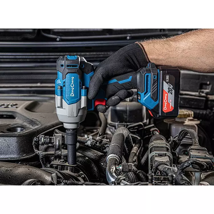 dongcheng-20-v-cordless-impact-wrench-12-inch-127-mm-square-drive-and-698-nm-fastening-torque-dcpb698-type-fk-with-battery-charger